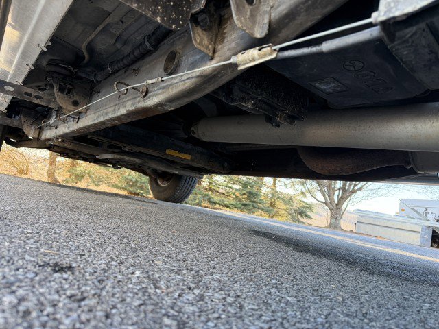 Used 2005 GMC Sierra 2500 SLT w/ Heavy-Duty Power Package AWD/4WD image 31