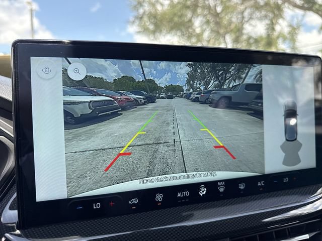 Used 2024 Ford Escape ST-Line w/ Tech Pack #1 FWD image 17