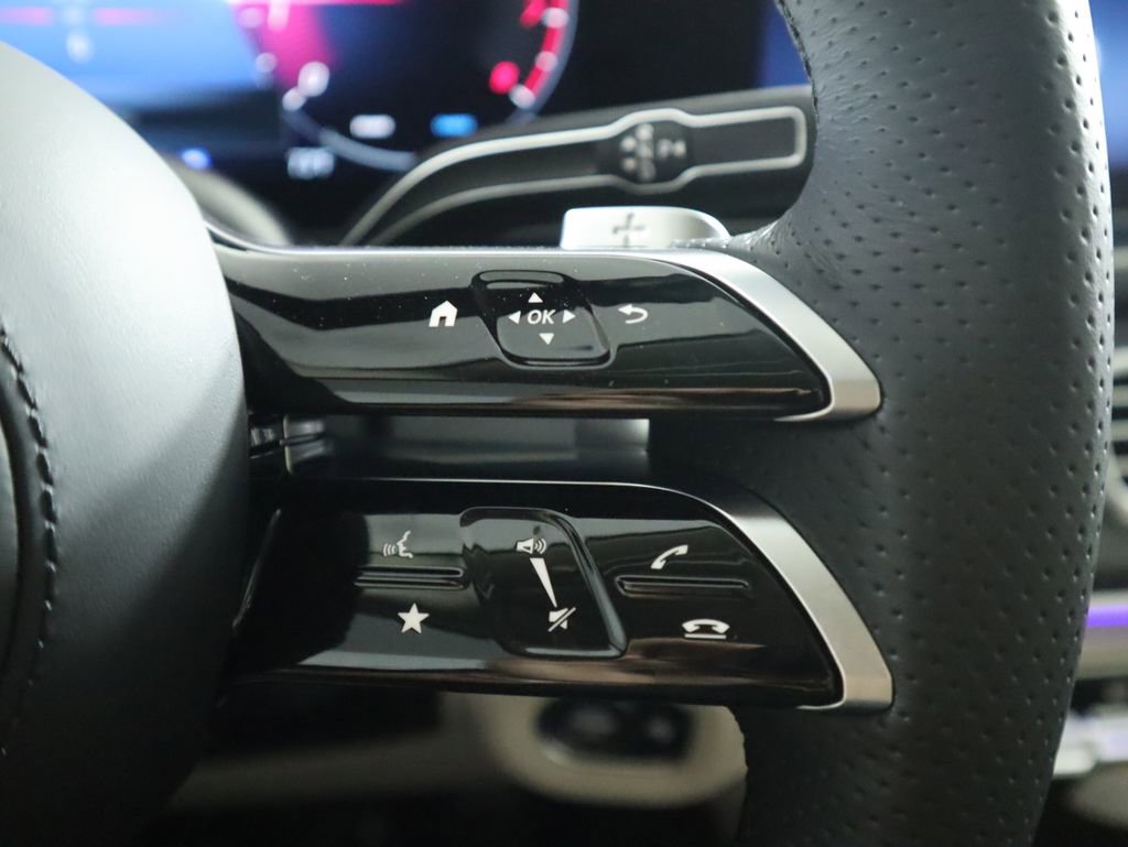 New 2026 Mercedes-Benz GLS 580 4MATIC image 12