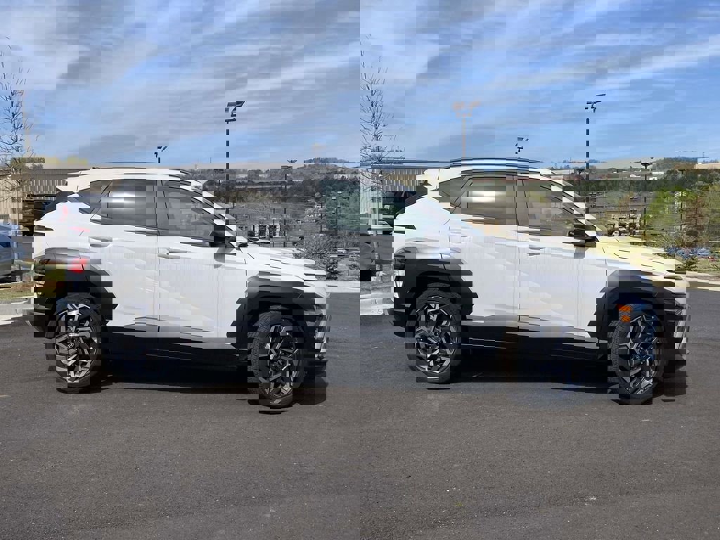 New 2026 Hyundai Kona SEL Premium image 2