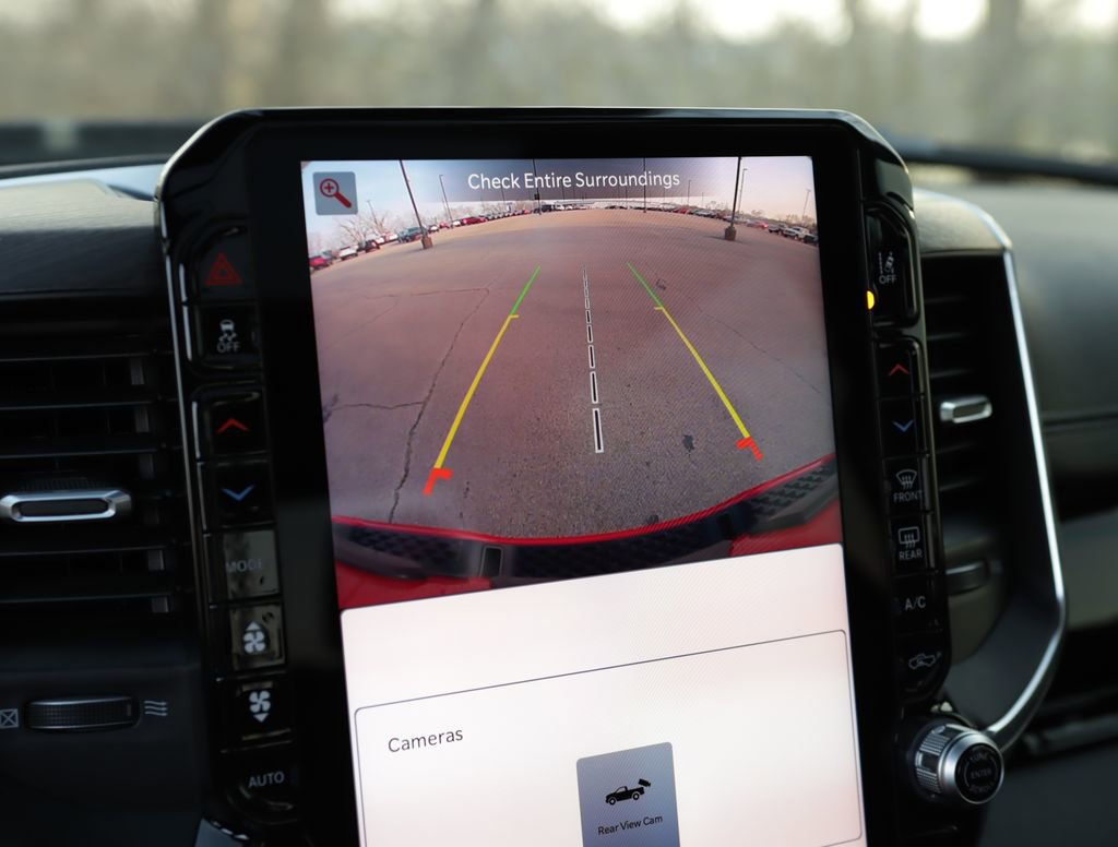 Used 2025 RAM 1500 Laramie w/ Night Edition image 17