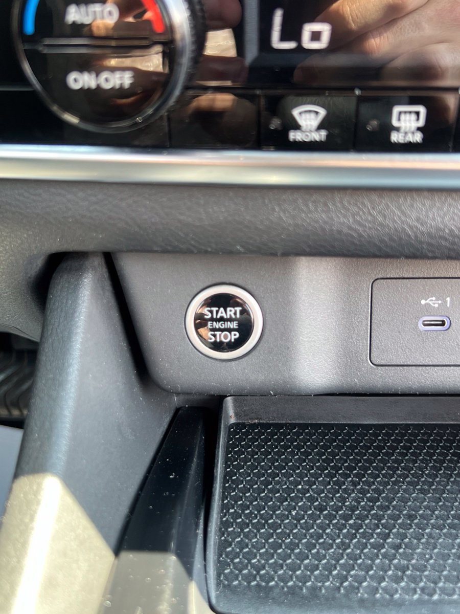 Used 2022 Nissan Rogue SV AWD/4WD image 40