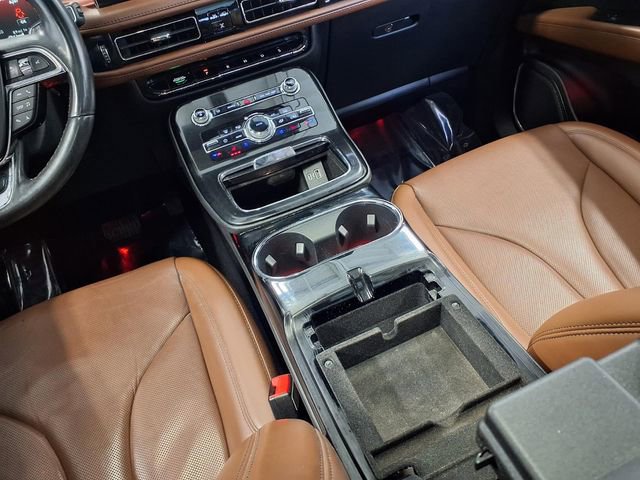 Used 2022 Lincoln Nautilus Reserve image 12