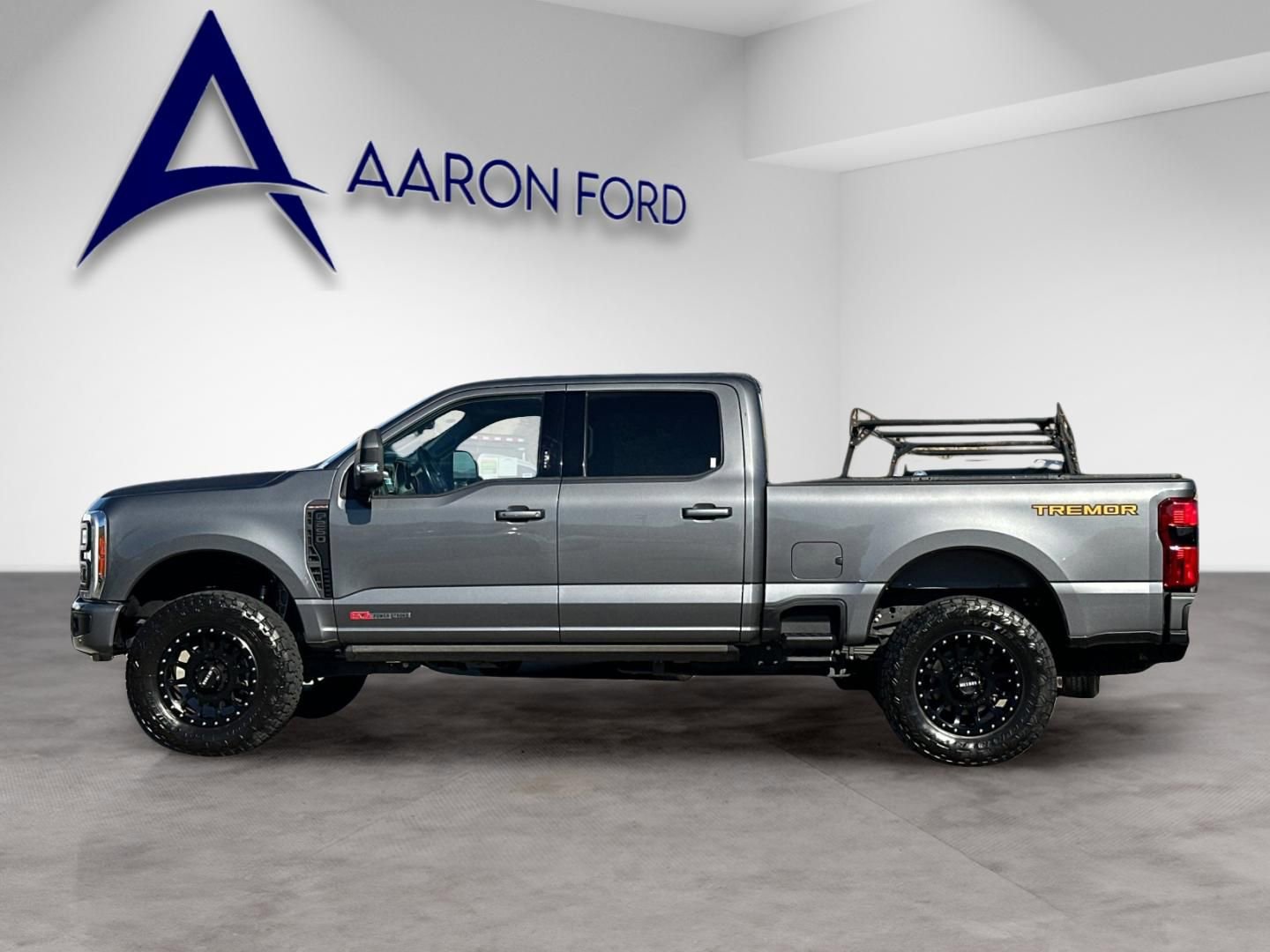 Used 2023 Ford F250 Lariat w/ Lariat Ultimate Package image 3