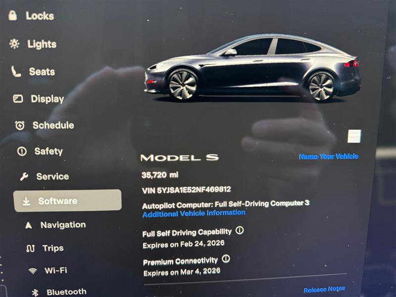 Used 2022 Tesla Model S image 18