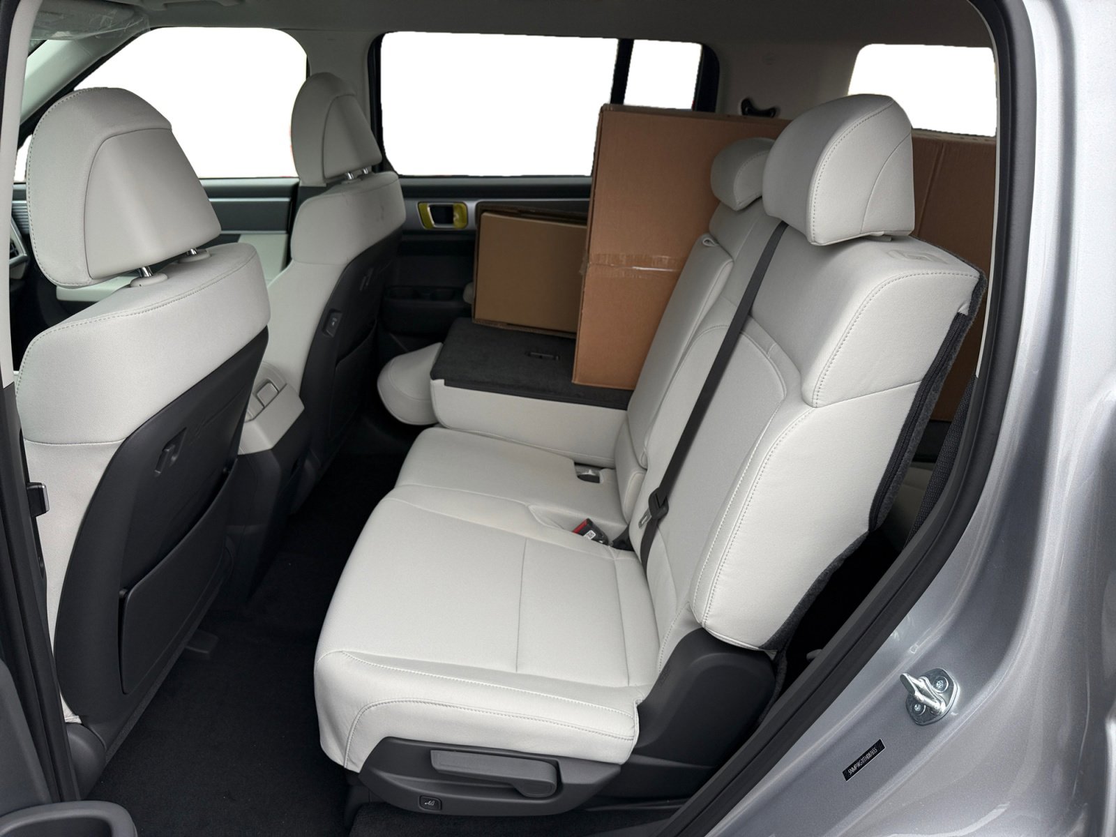 New 2026 Hyundai Santa Fe SE FWD image 16