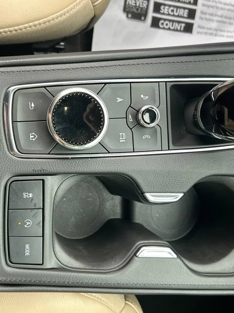 Used 2024 Cadillac XT4 Luxury w/ Cold Weather Package AWD/4WD image 69
