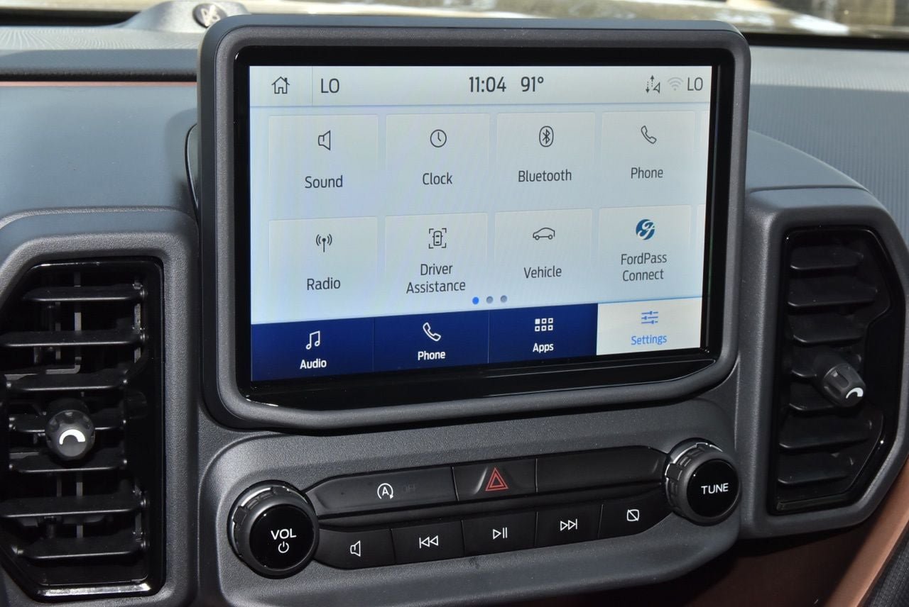 Certified 2023 Ford Bronco Sport Outer Banks w/ Tech Package AWD/4WD image 27