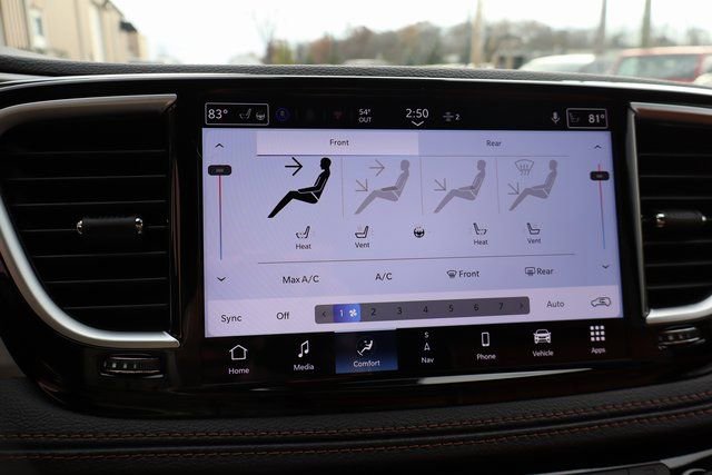 New 2026 Chrysler Pacifica Pinnacle AWD/4WD image 21
