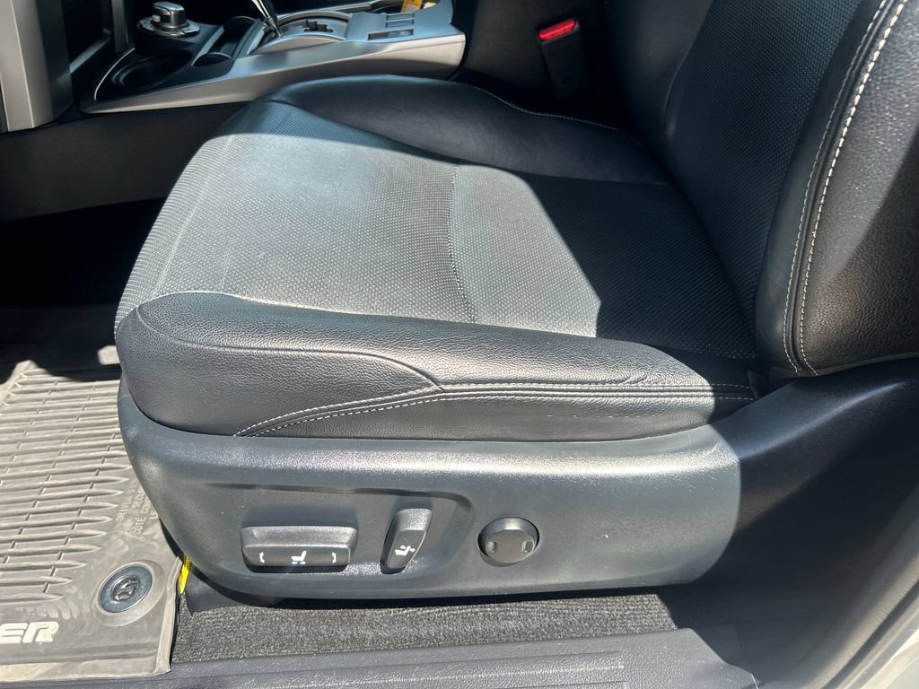 Certified 2020 Toyota 4Runner Limited AWD/4WD image 31