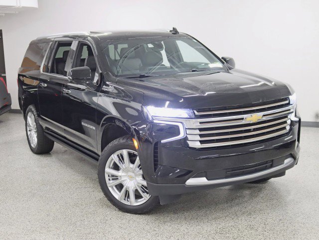 Used 2021 Chevrolet Suburban High Country w/ Premium Package image 5