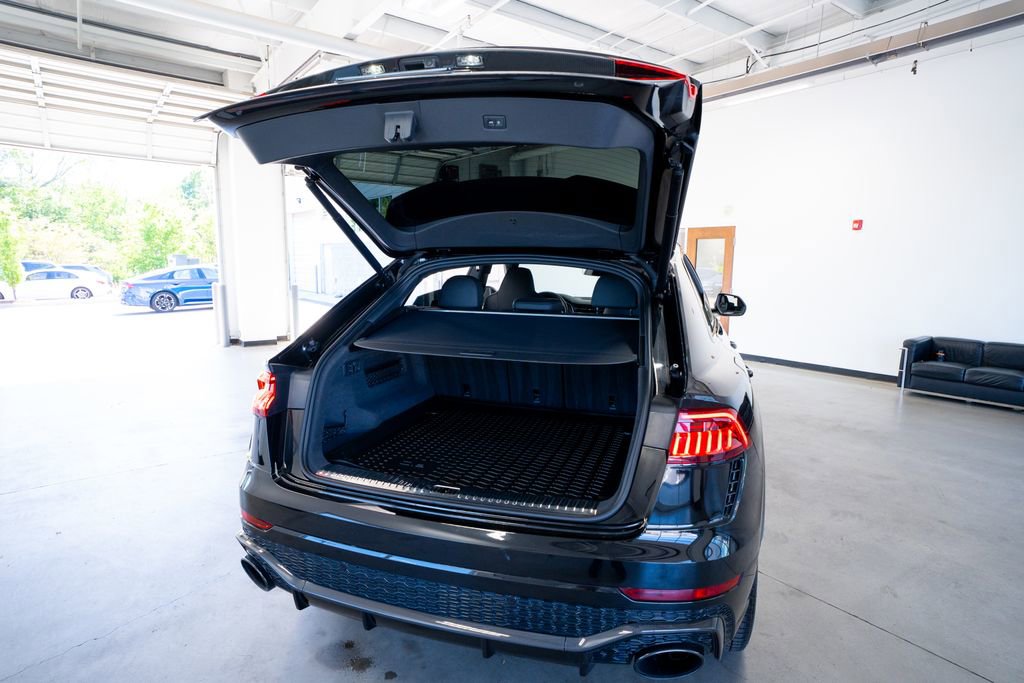 Used 2023 Audi RS Q8 AWD/4WD image 54