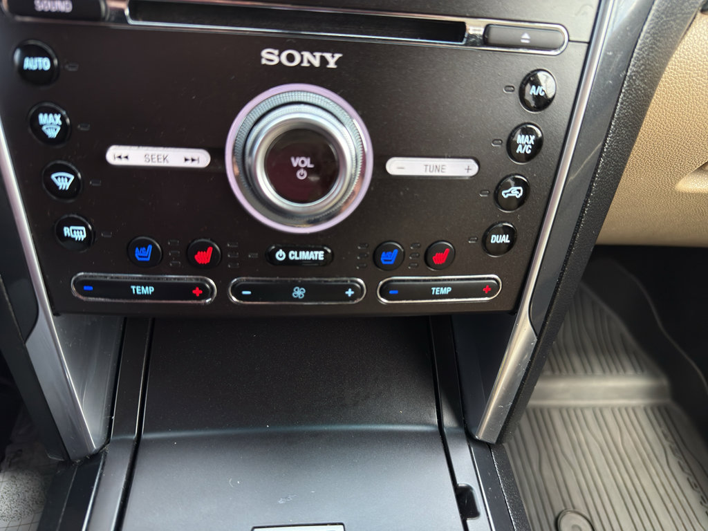 Used 2017 Ford Explorer Limited AWD/4WD image 18