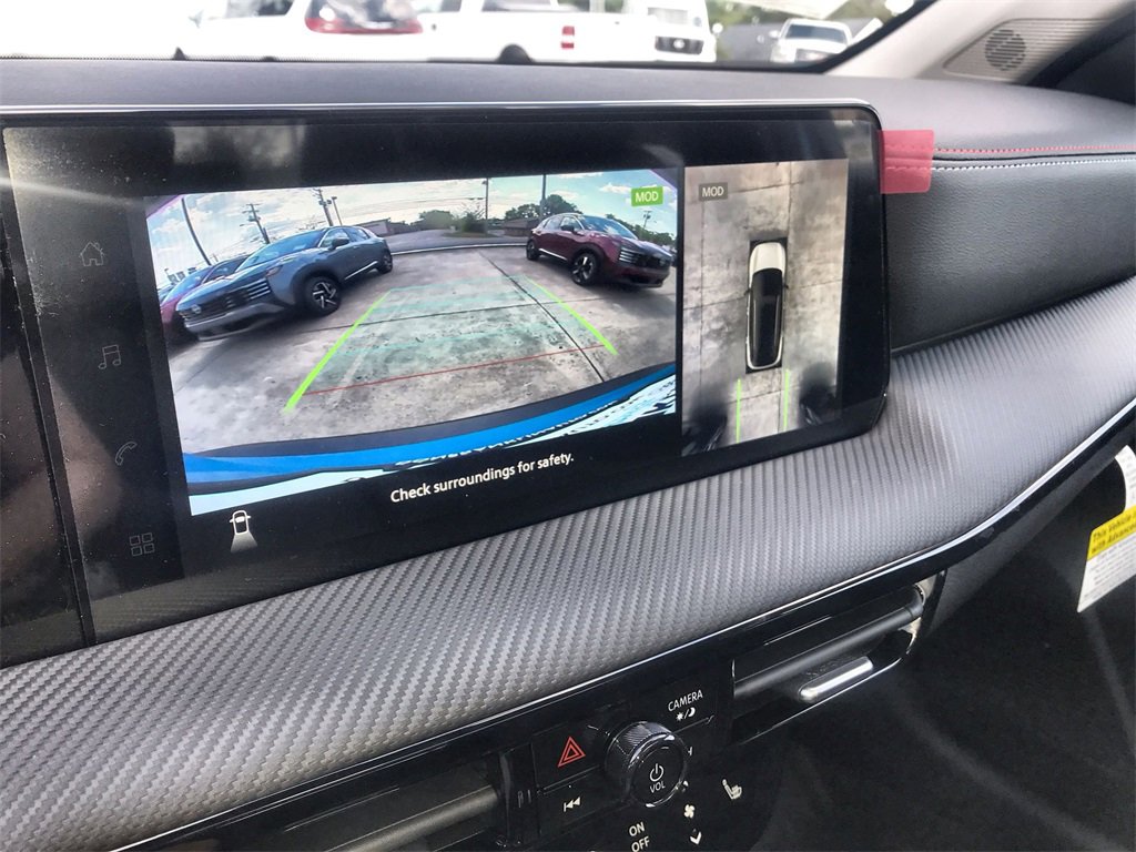 New 2026 Nissan Kicks SR w/ SR Premium Package image 17