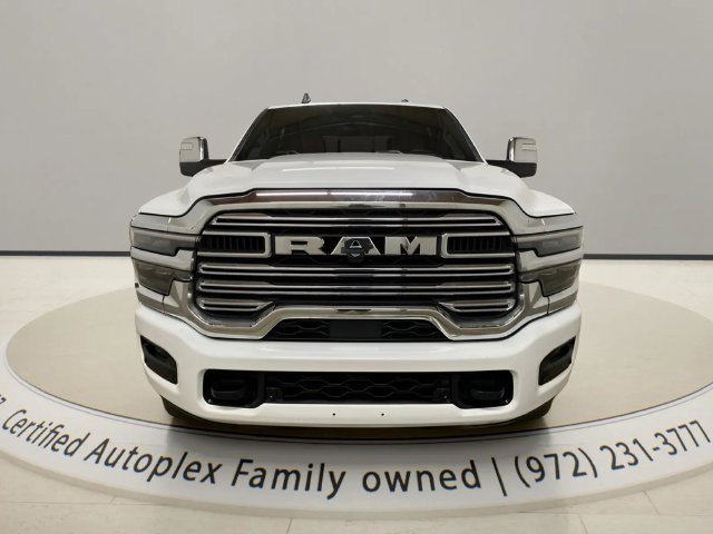Used 2025 RAM 2500 Laramie AWD/4WD image 7