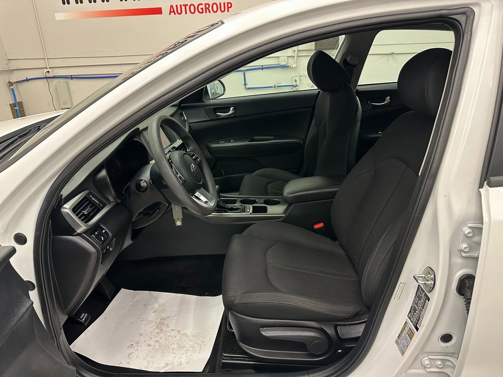 Used 2020 Kia Optima LX image 19