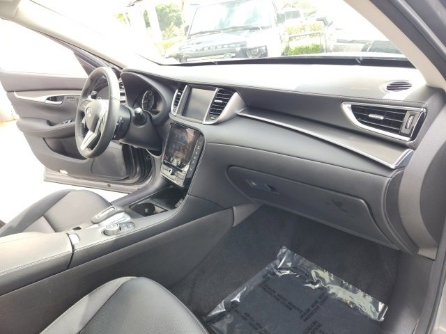Used 2025 INFINITI QX50 Luxe image 22