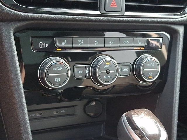 Certified 2022 Volkswagen Taos SEL AWD/4WD image 21