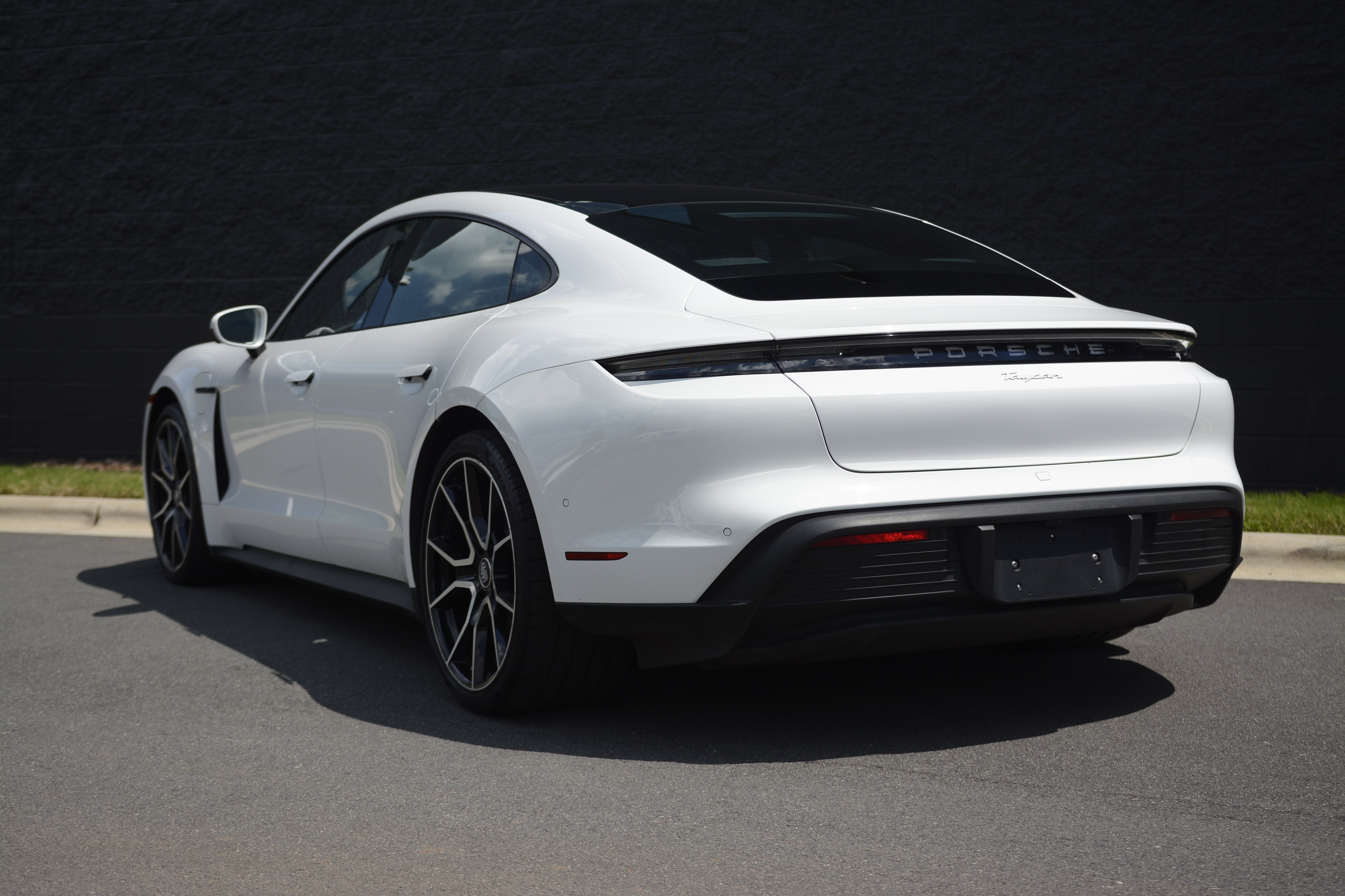 Certified 2023 Porsche Taycan RWD image 3