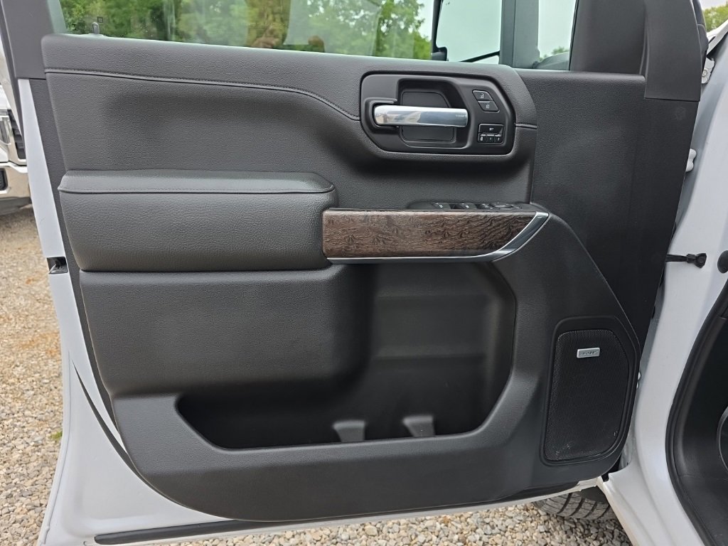 Used 2023 GMC Sierra 3500 Denali w/ Denali Ultimate Package image 14