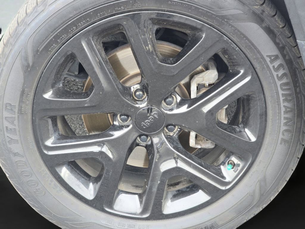 Used 2018 Jeep Renegade Altitude FWD image 22