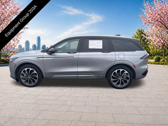 Used 2024 Lincoln Nautilus Reserve w/ Equipment Group 203A AWD/4WD image 3