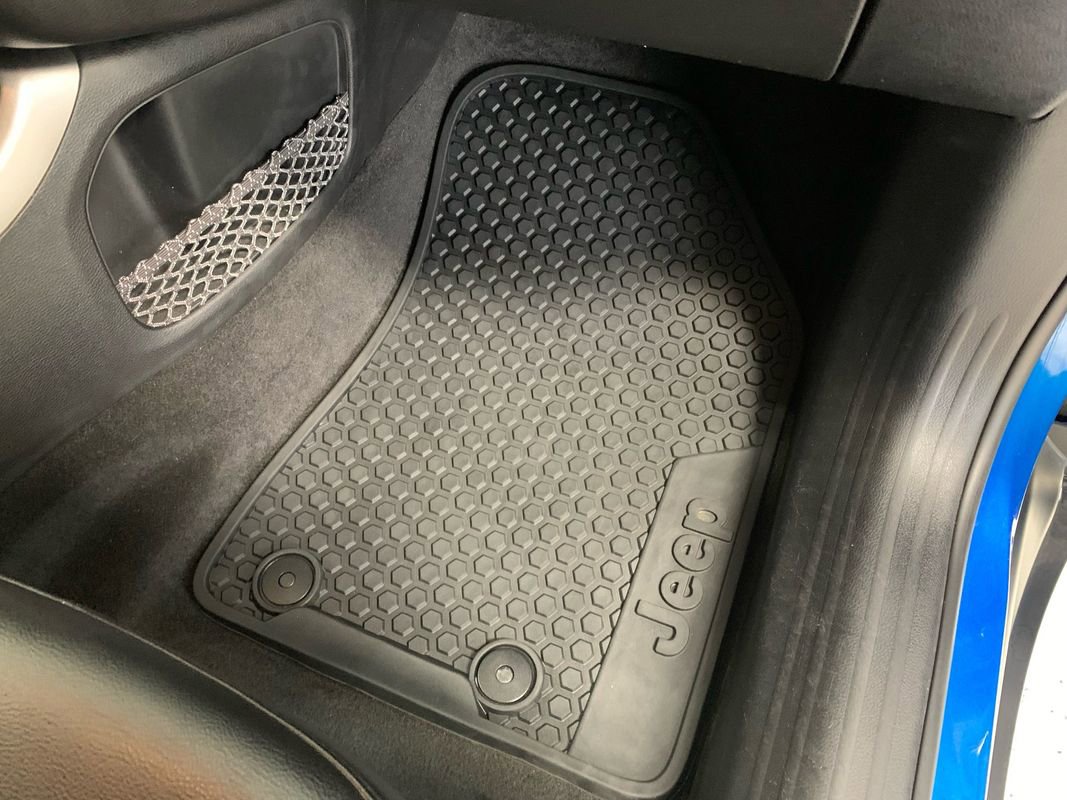 Used 2018 Jeep Compass Latitude w/ Popular Equipment Group image 26