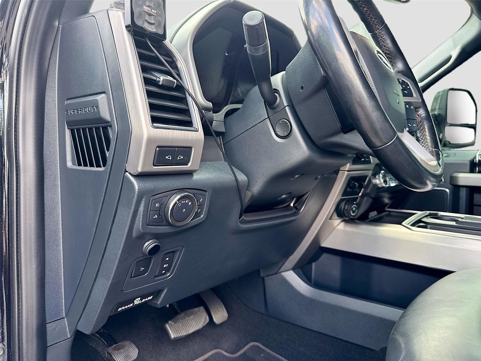 Used 2022 Ford F250 Platinum AWD/4WD image 7