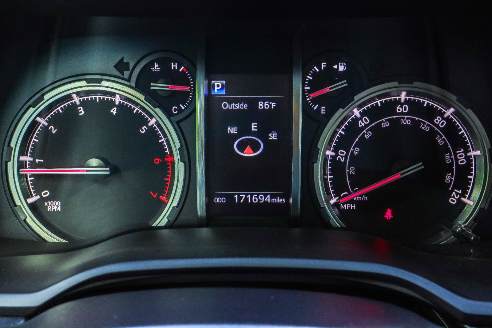 Used 2020 Toyota 4Runner Venture w/ Moonroof Package AWD/4WD image 8