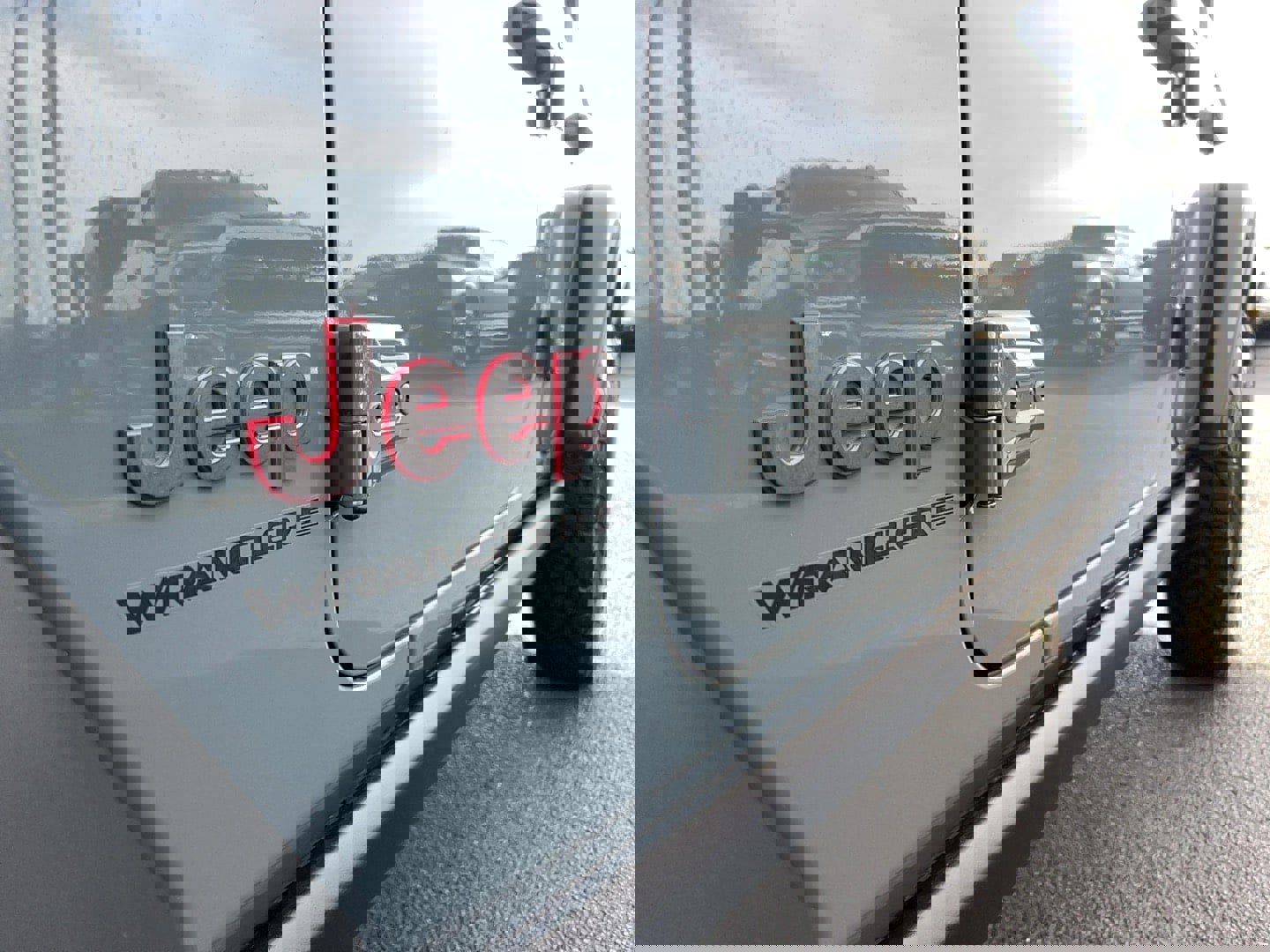 Used 2024 Jeep Wrangler Unlimited Rubicon image 12