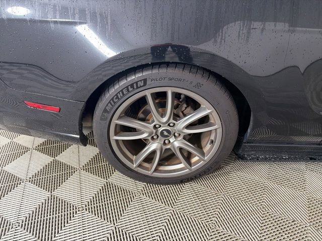 Used 2014 Ford Mustang Premium RWD image 19