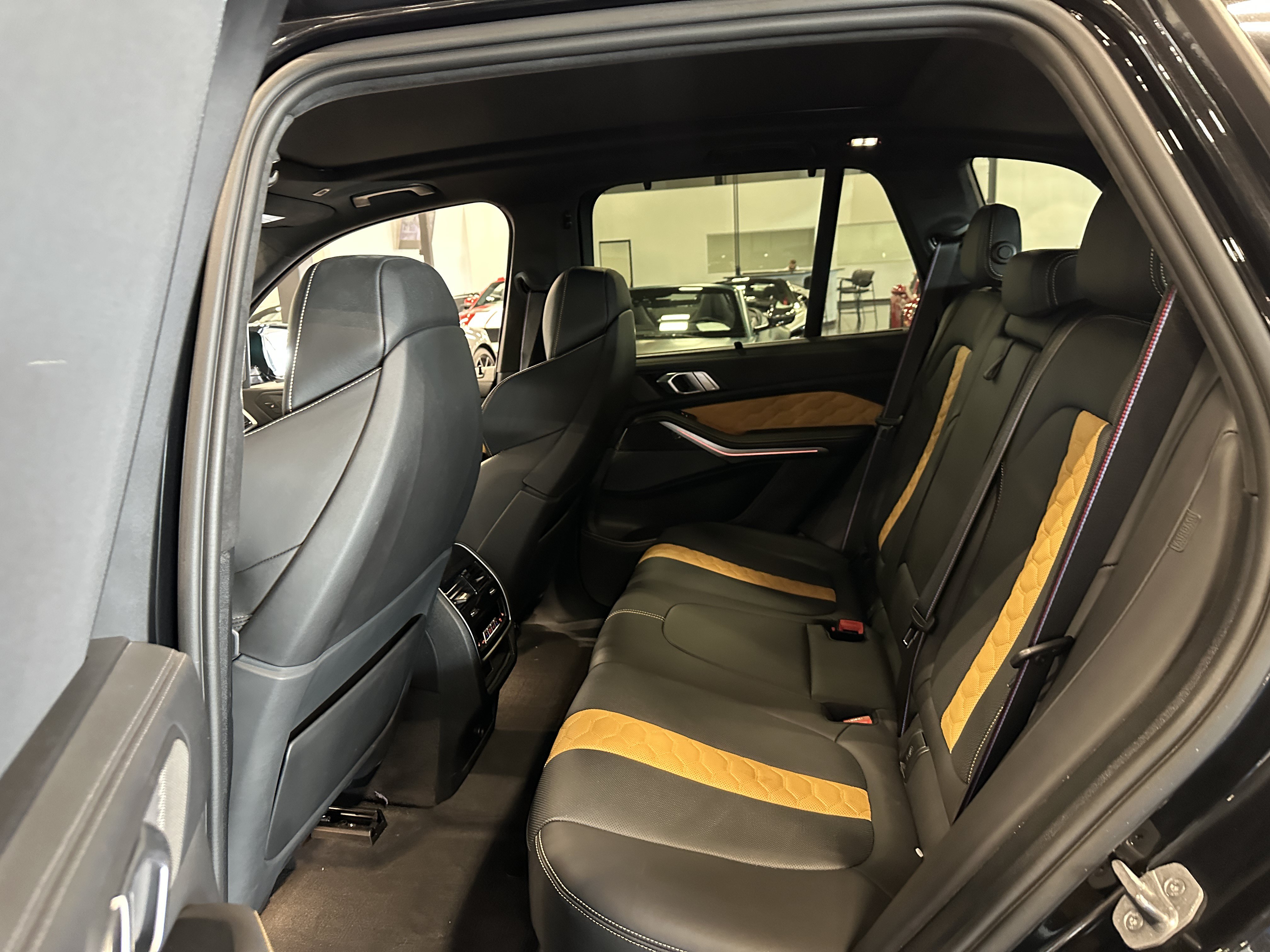 Used 2022 BMW X5 M w/ Competition Package 2 AWD/4WD image 8