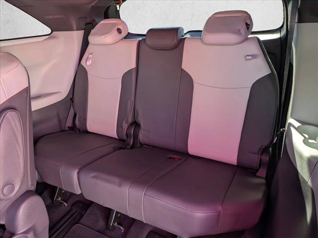 Used 2021 Toyota Sienna XSE image 21