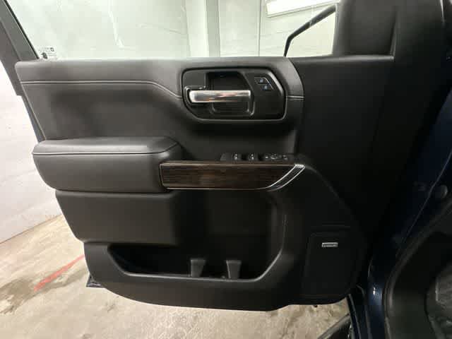 Used 2020 GMC Sierra 1500 Elevation w/ Elevation Value Package AWD/4WD image 18