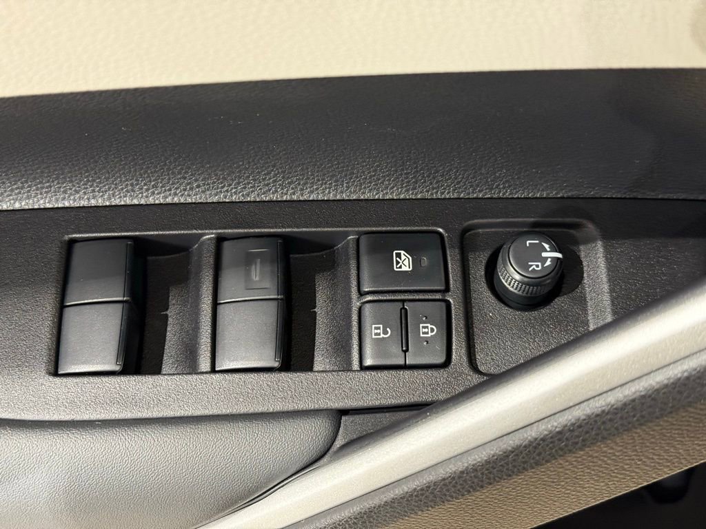 New 2026 Toyota Corolla Cross L image 16