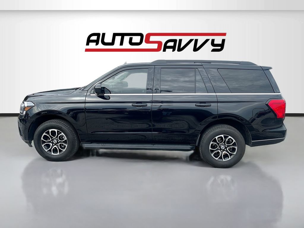 Used 2023 Ford Expedition XLT RWD image 4