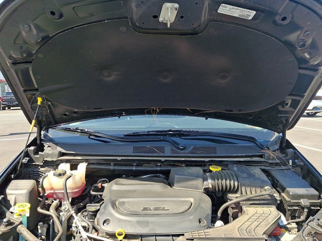 Used 2024 Chrysler Pacifica Touring-L image 27