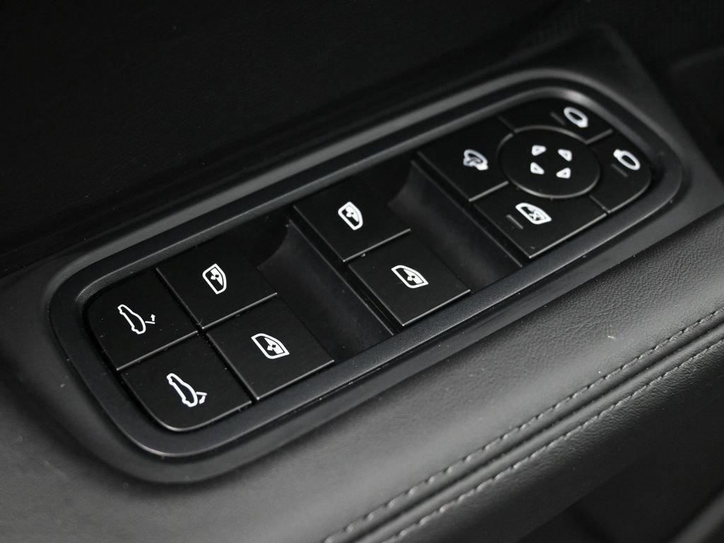 Certified 2023 Porsche Cayenne GTS image 19