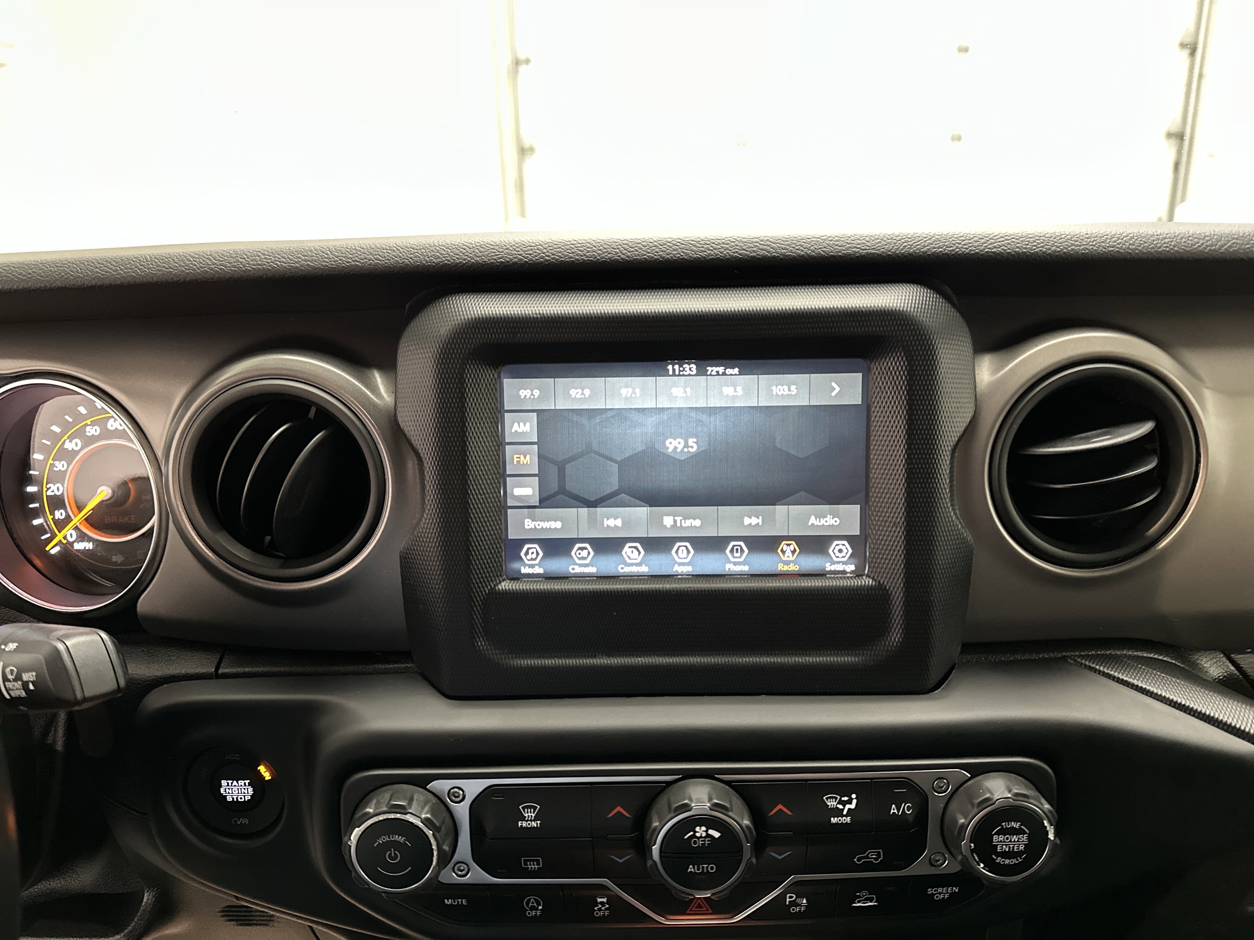 Used 2021 Jeep Wrangler Sport AWD/4WD image 28
