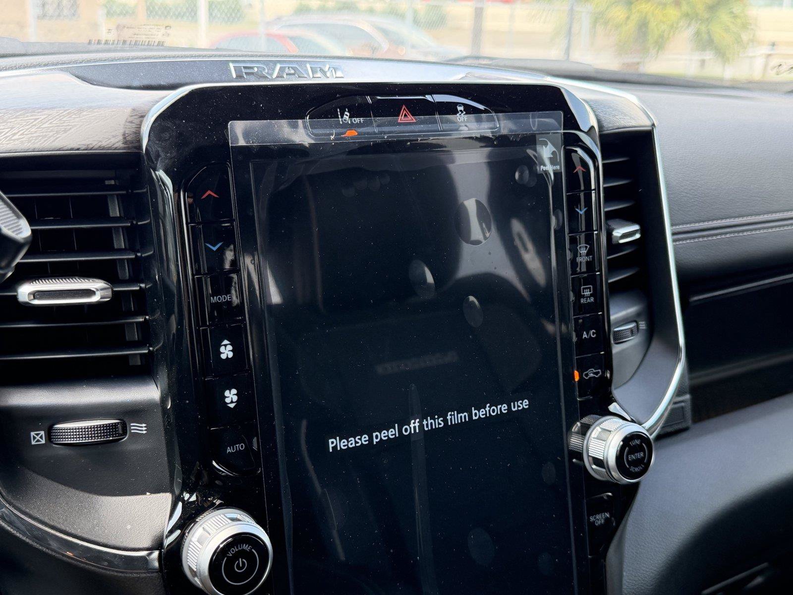 Used 2025 RAM 2500 Laramie AWD/4WD image 23