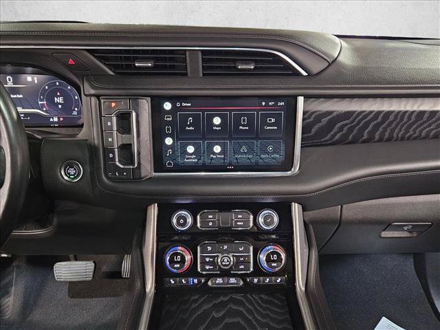 Used 2022 GMC Yukon Denali AWD/4WD image 13