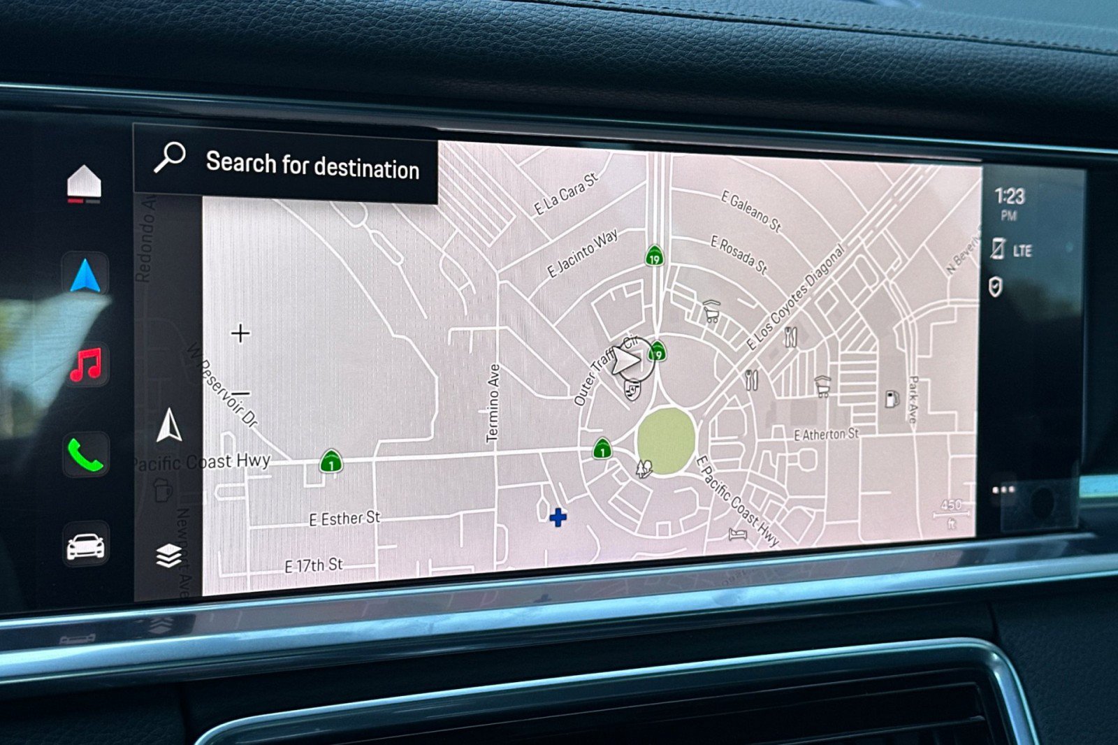 Certified 2023 Porsche Panamera Platinum Edition image 19