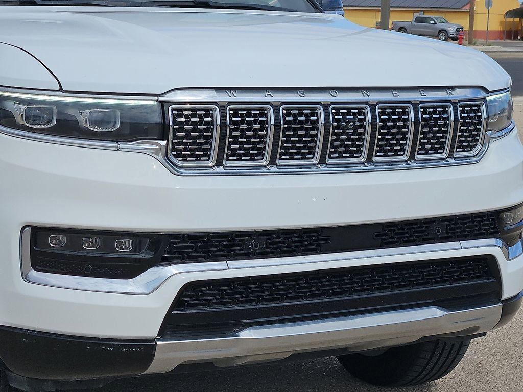 Used 2023 Jeep Grand Wagoneer 4WD image 7