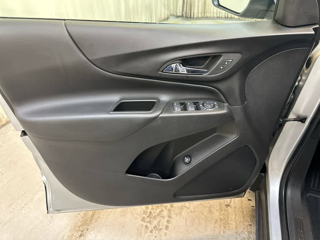 Used 2022 Chevrolet Equinox LT AWD/4WD image 27