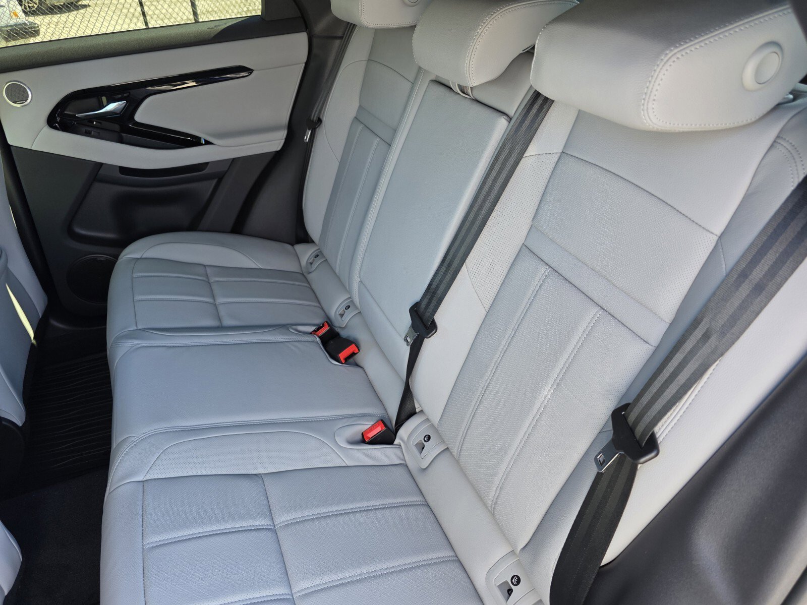 New 2026 Land Rover Range Rover Evoque S image 13