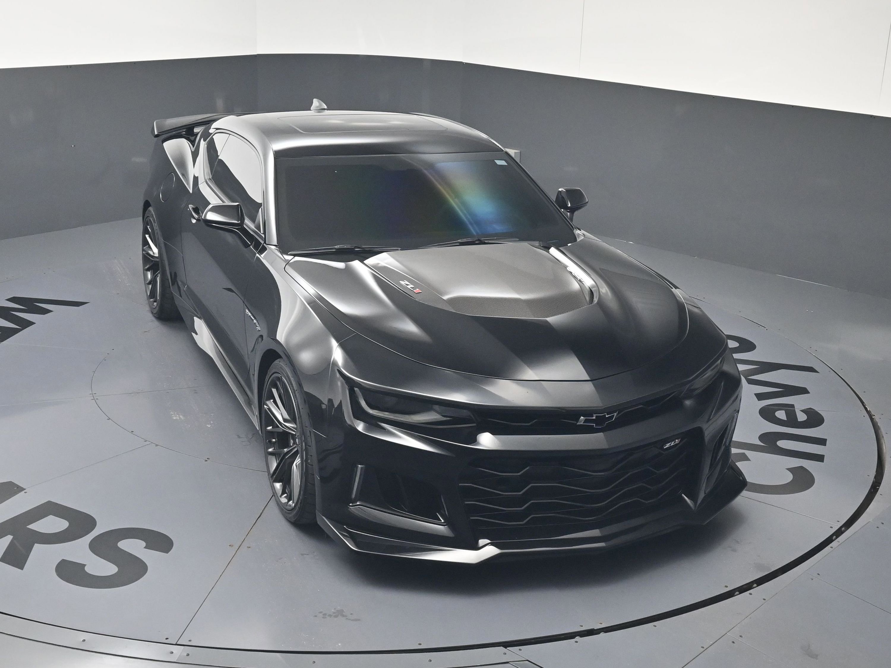 Used 2017 Chevrolet Camaro ZL1 RWD image 27