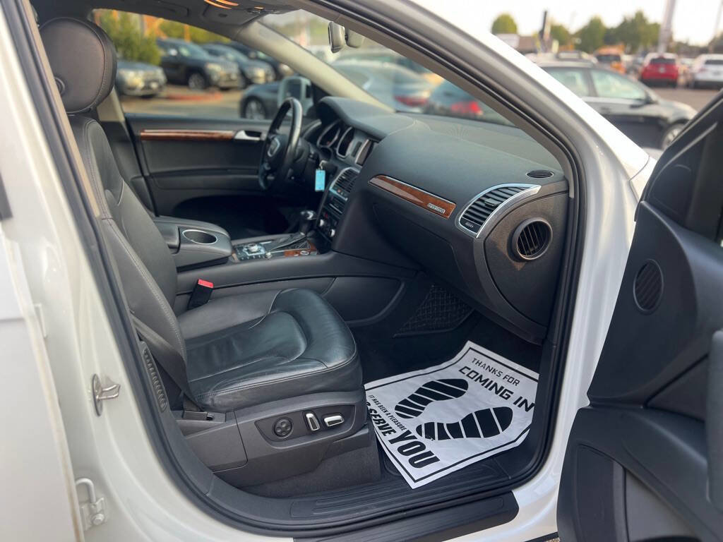 Used 2015 Audi Q7 3.0T Premium AWD/4WD image 9