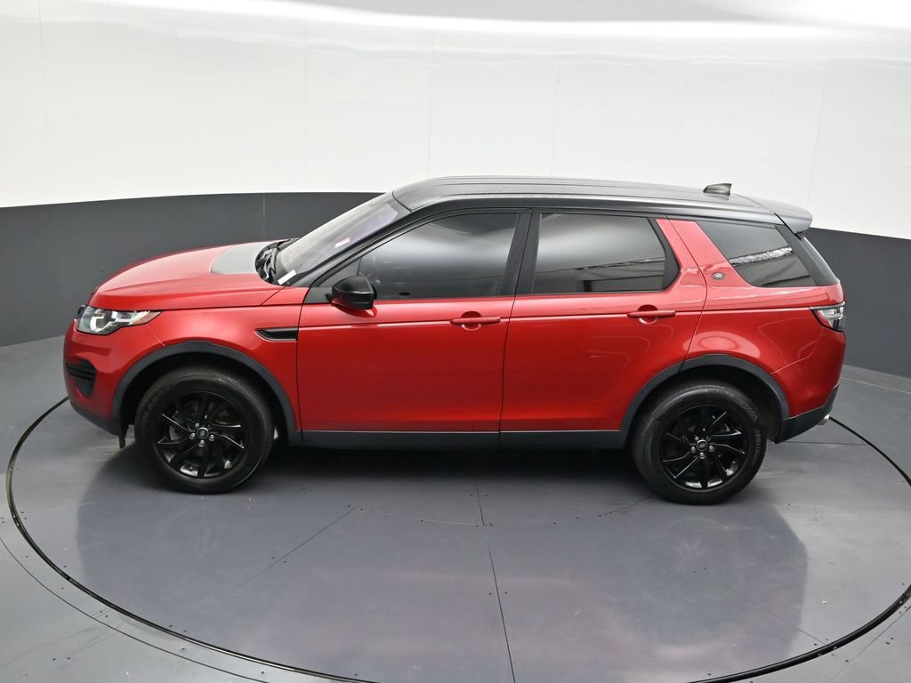 Used 2018 Land Rover Discovery Sport SE image 15