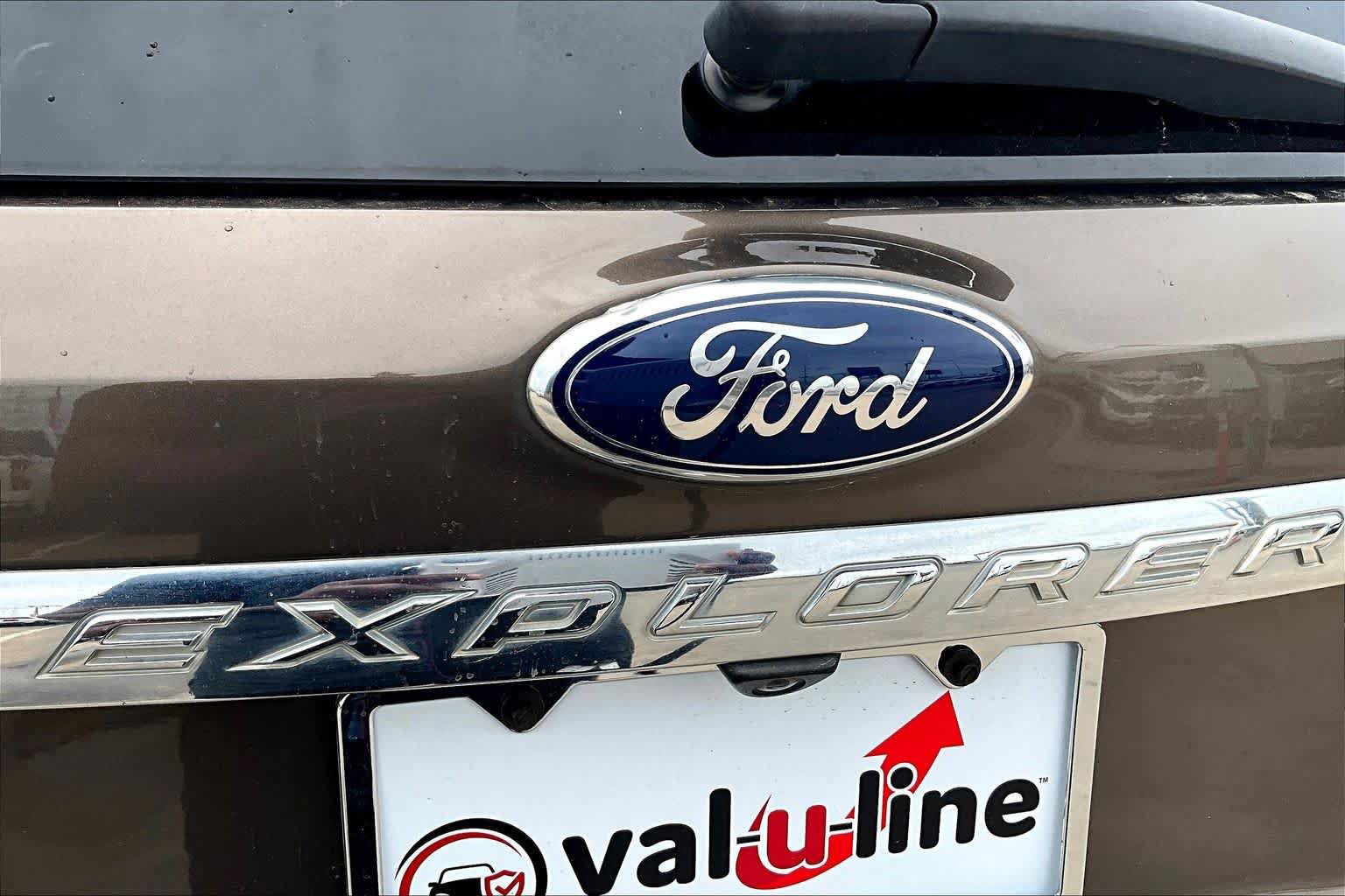 Used 2015 Ford Explorer XLT w/ Equipment Group 202A image 31
