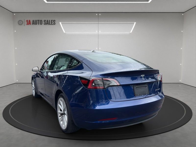 Used 2023 Tesla Model 3 Long Range image 3